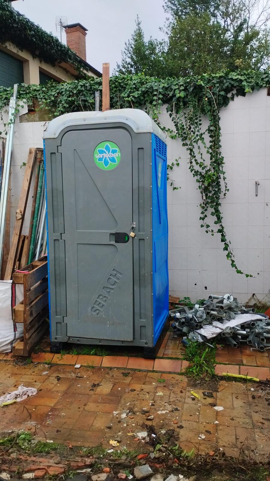 Servicio de alquiler de casetas con ducha y baño